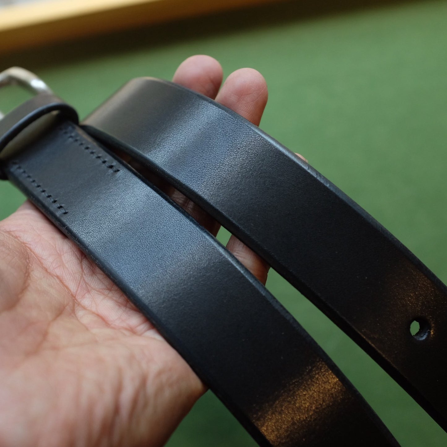 Black Leather Belt with 4.0-4.5mm Thickness and Single-Prong Buckle