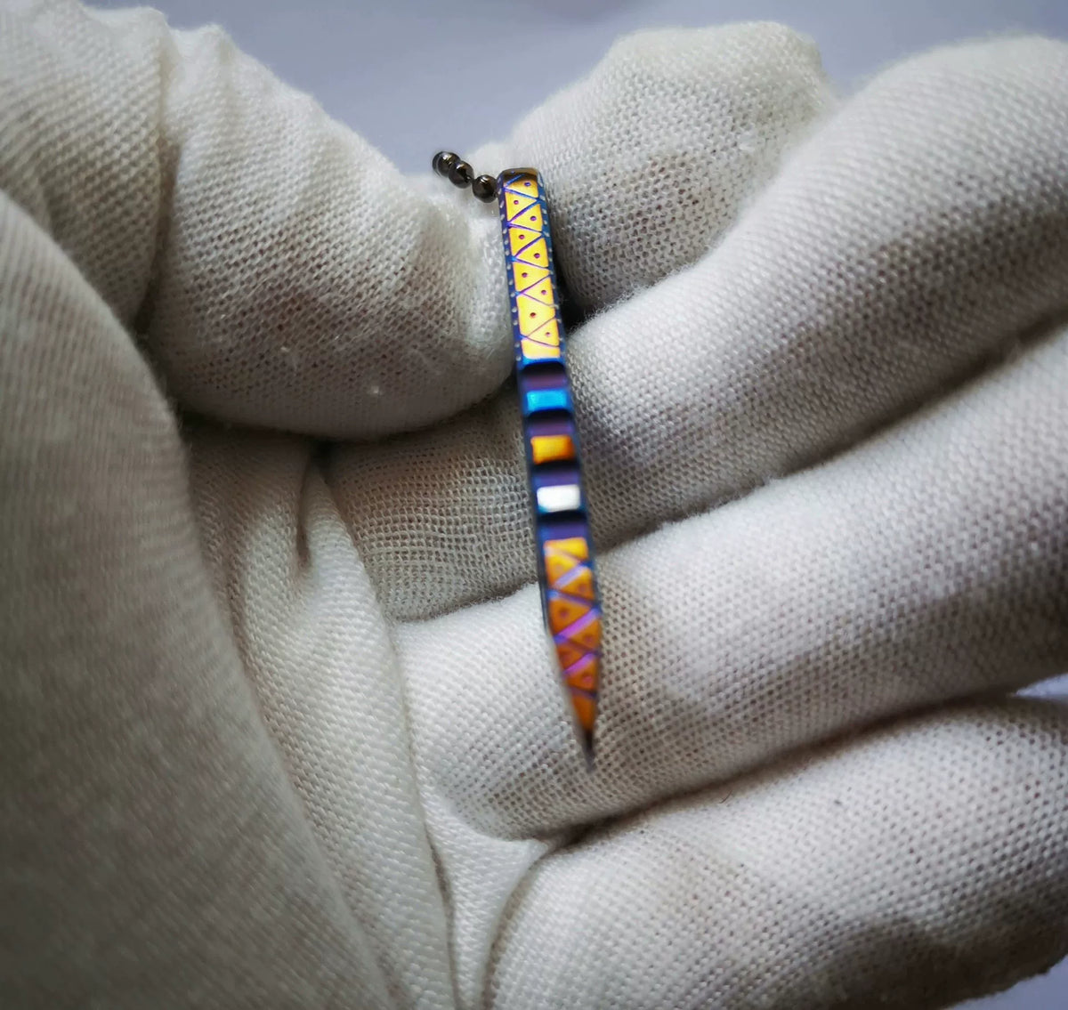Pendentif porte-clés ouvre-bouteille en titane
