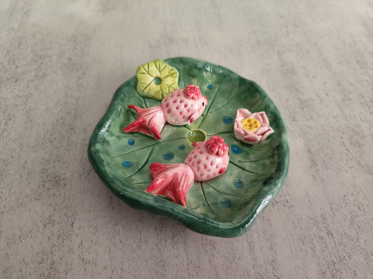 Ceramic Lotus Leaf Dish with Goldfish
