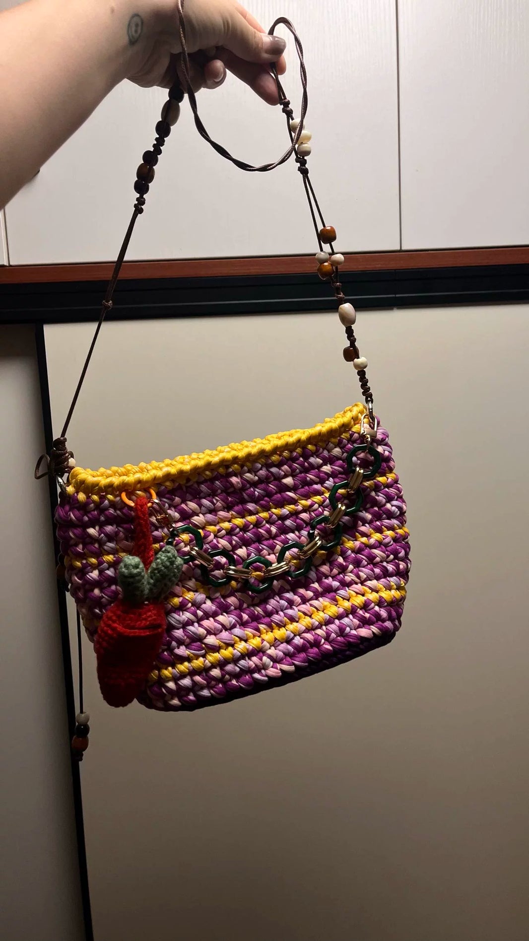 1055841916683 - Image 1
