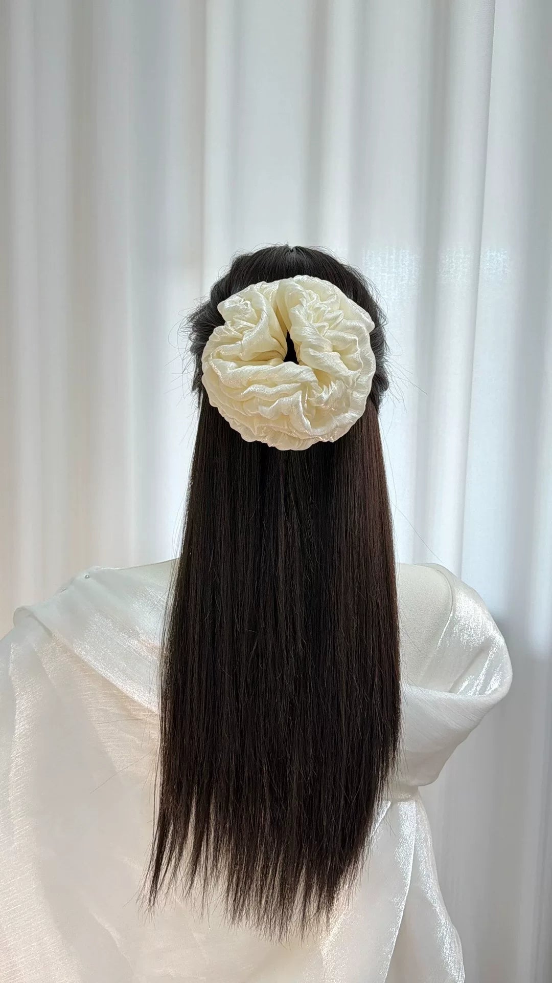 Creme Glasorganza Dreilagiges Scrunchie