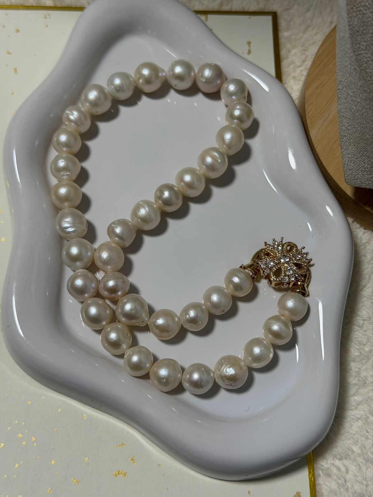 Collier de perles baroque blanc chaud 10mm