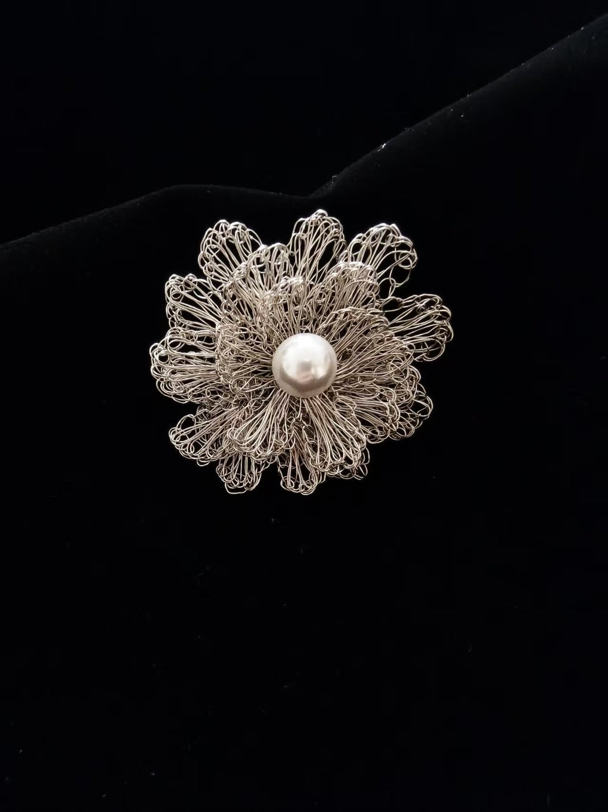 Handmade Copper Wire Flower Pearl Brooch