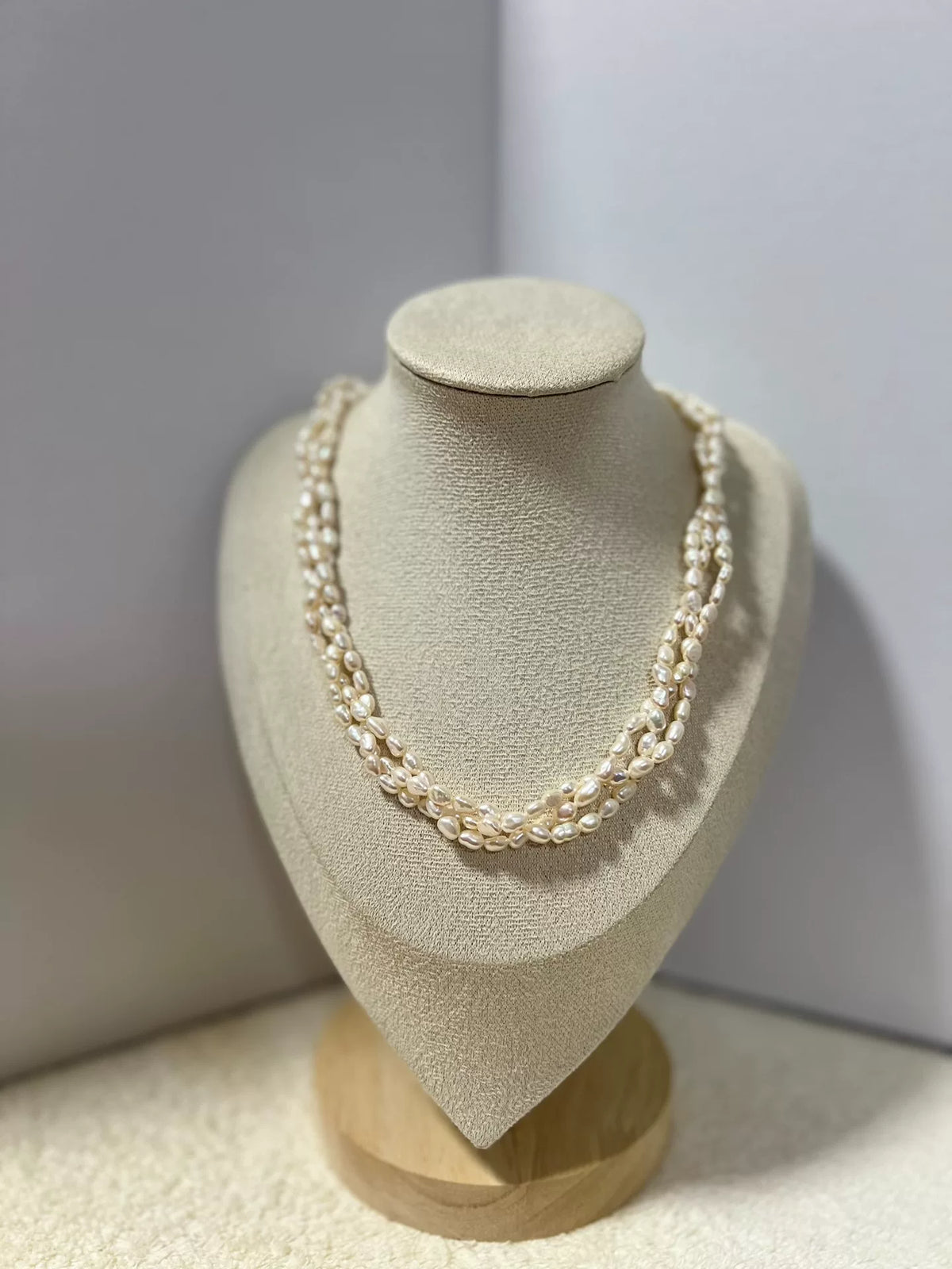 Collier multi-rang de perles Keshi d'eau douce