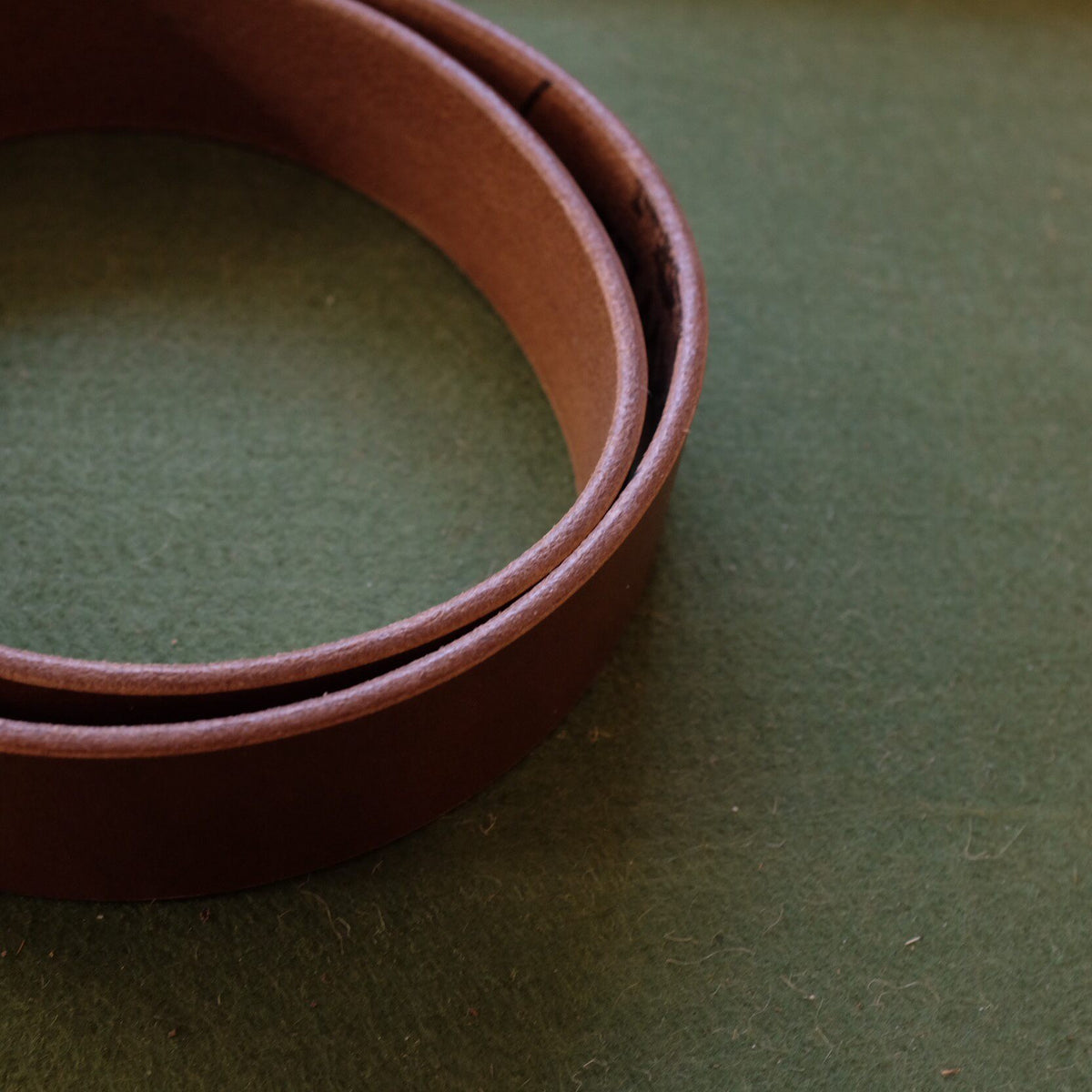Horween CXL Leather Belt with Hinge Buckle - 35mm