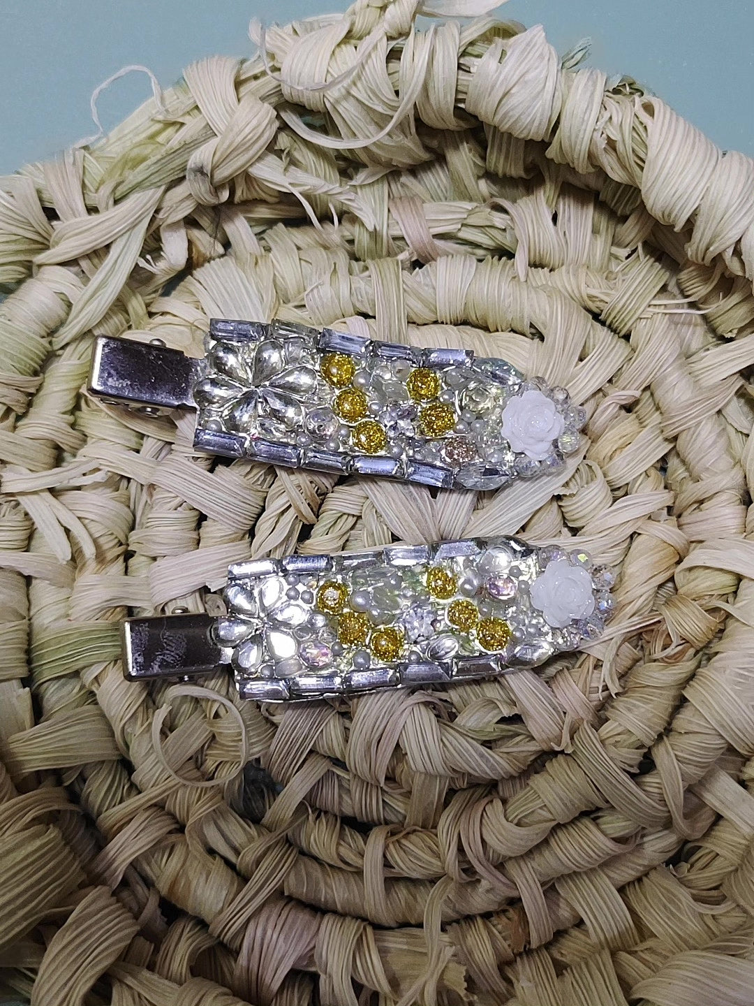 Pinzas laterales para el pelo hechas a mano con cristales