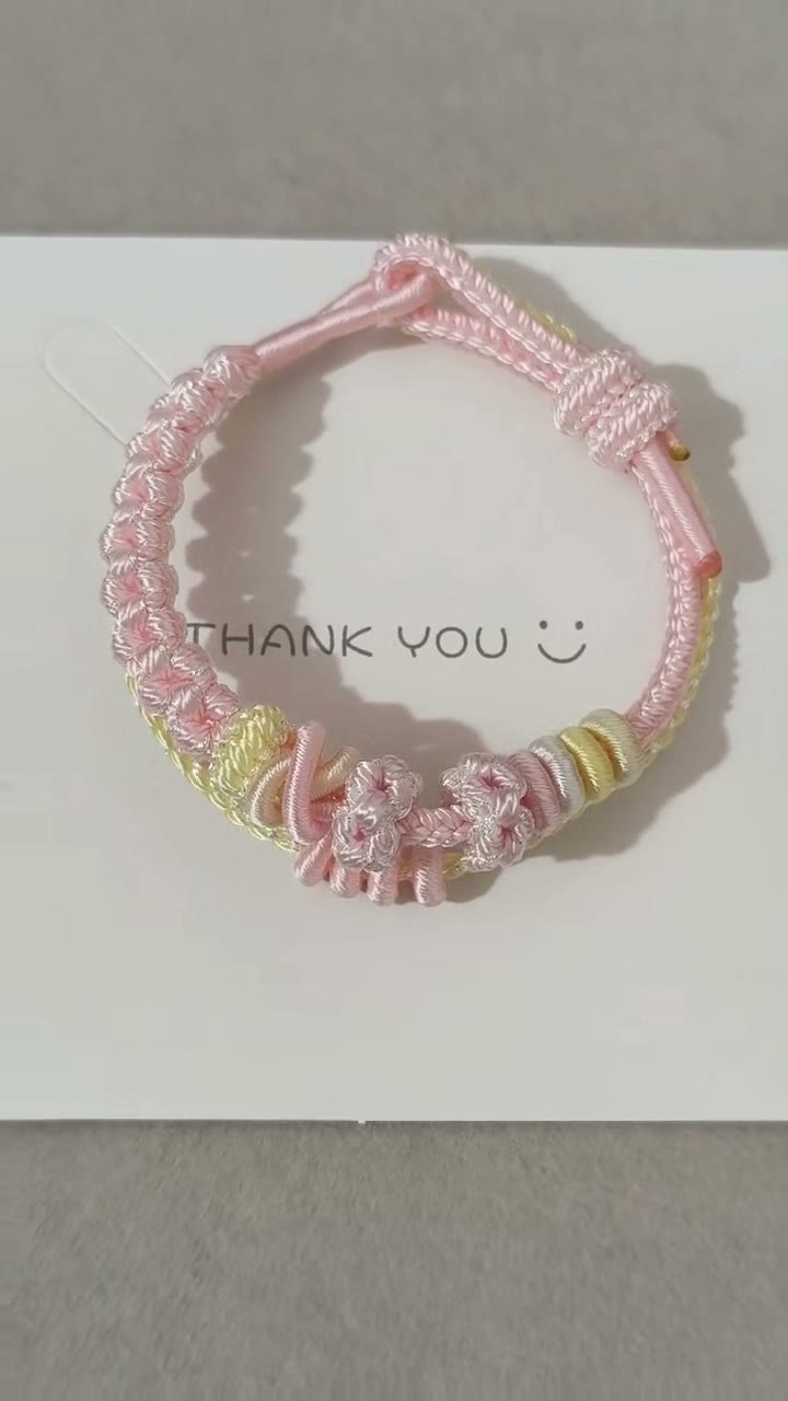 Pulseira Tecida em Rosa Gradiente com Flores