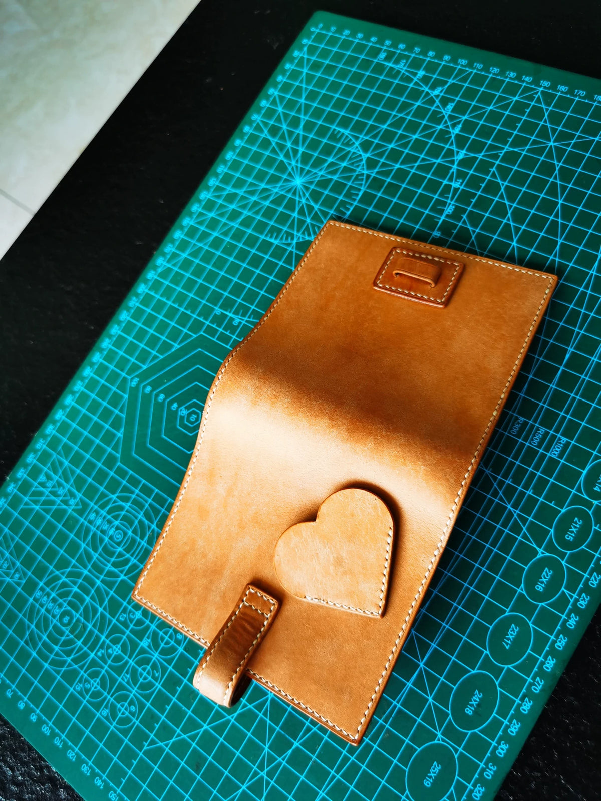 A8 Ringbuch-Planer-Einband in Breitformat aus Leder