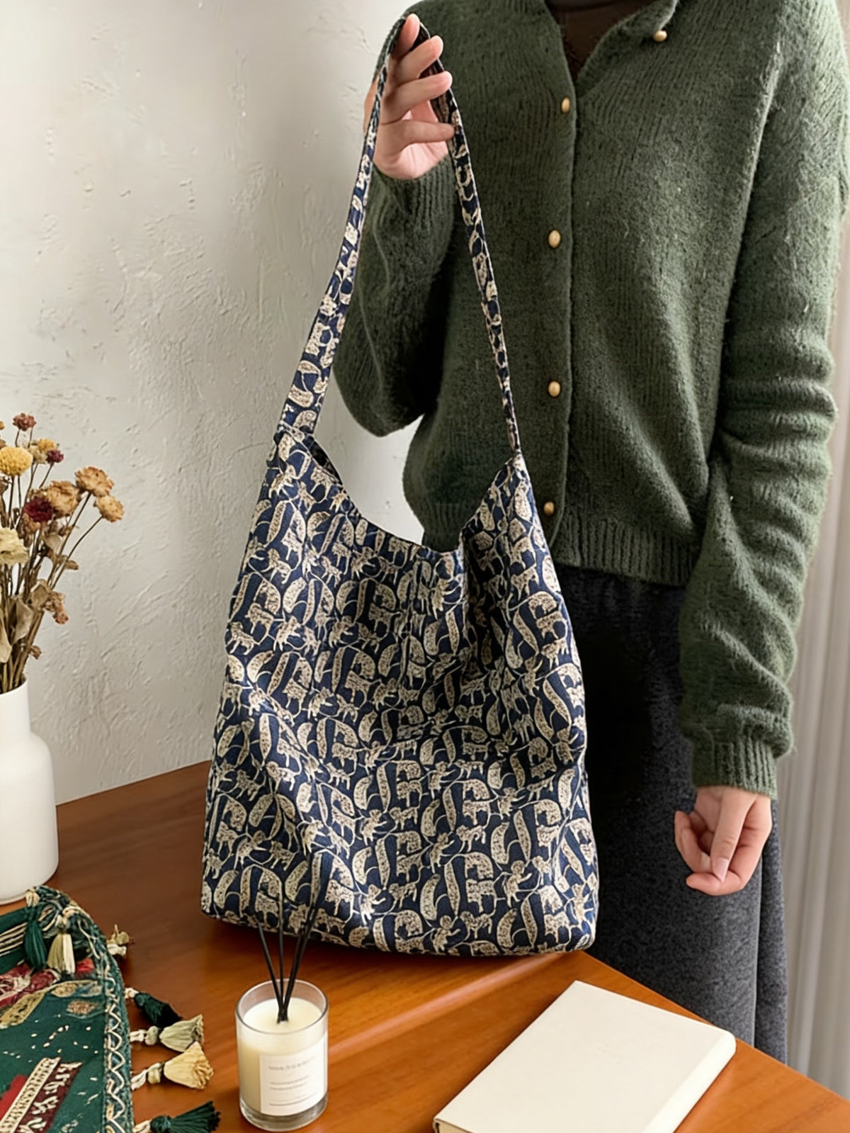 レオパード柄 スラッチーショルダーバッグ ラージ