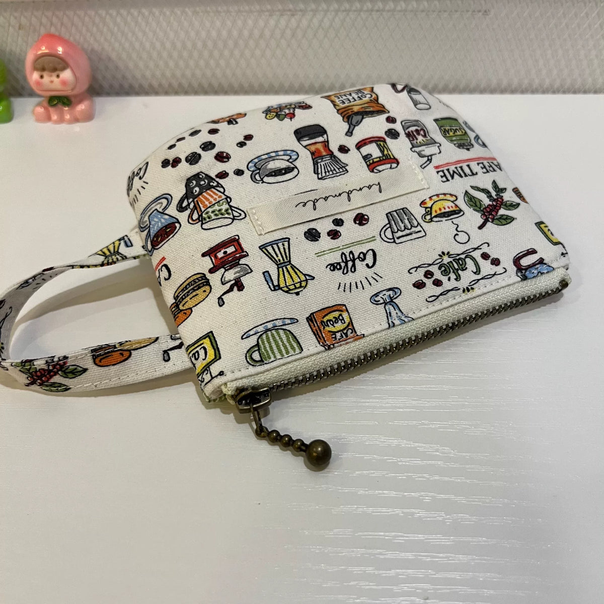 Mini pochette artisanale en forme de tasse en coton coréen