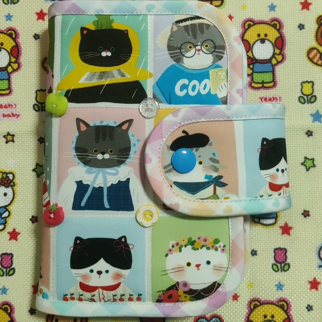 Handgefertigter A6-Notizbuchumschlag Kawaii-Katzenmuster