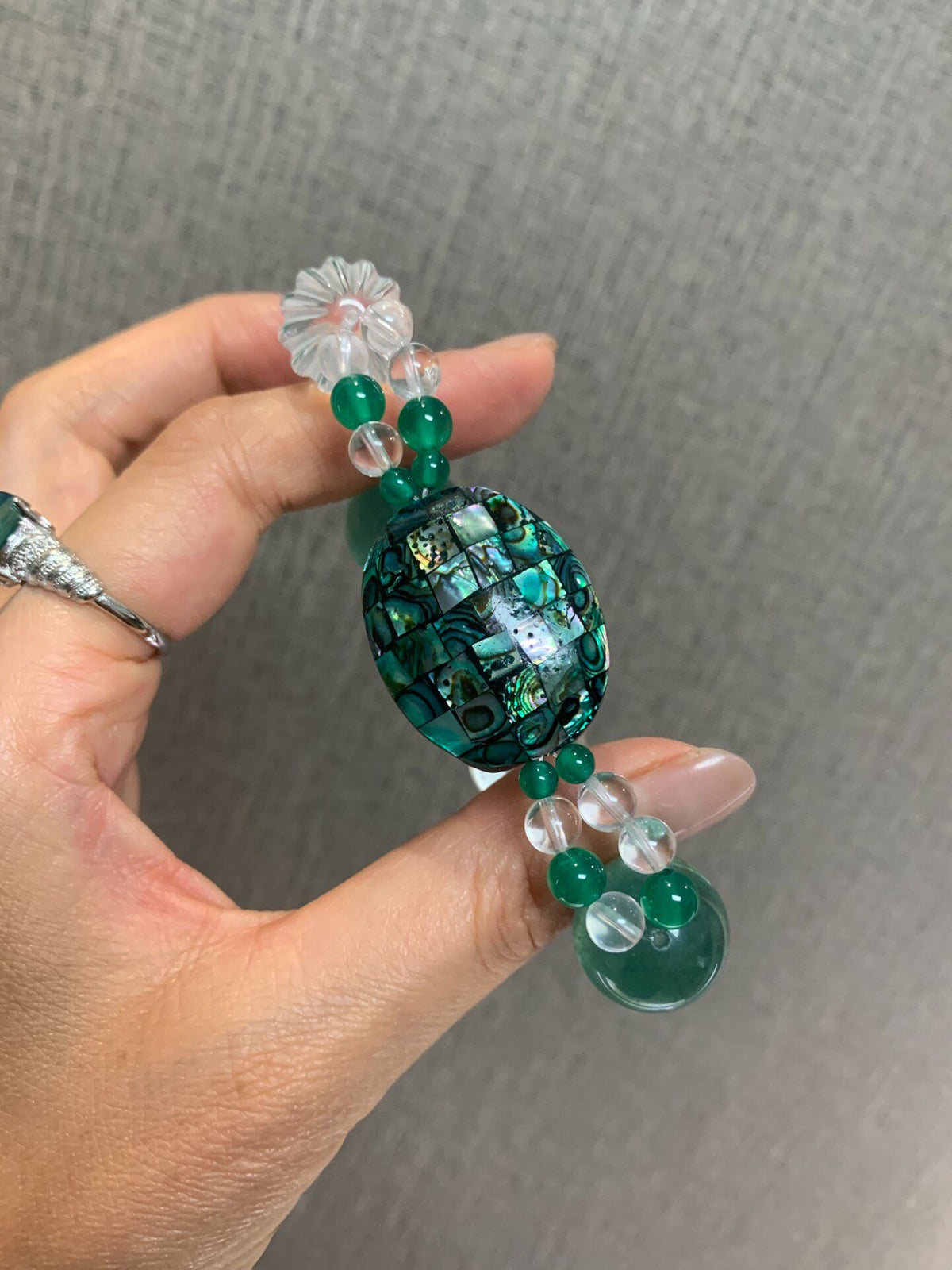 Pulseira de Contas Verde Mar Profundo com Madrepérola