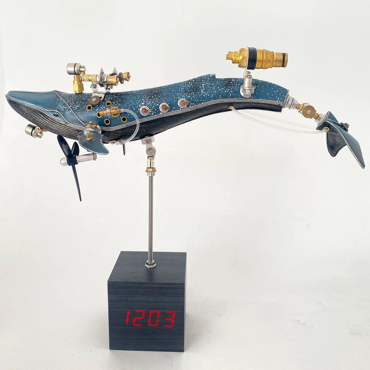 Steampunk Mechanische Walvissculptuur met Digitale Klok