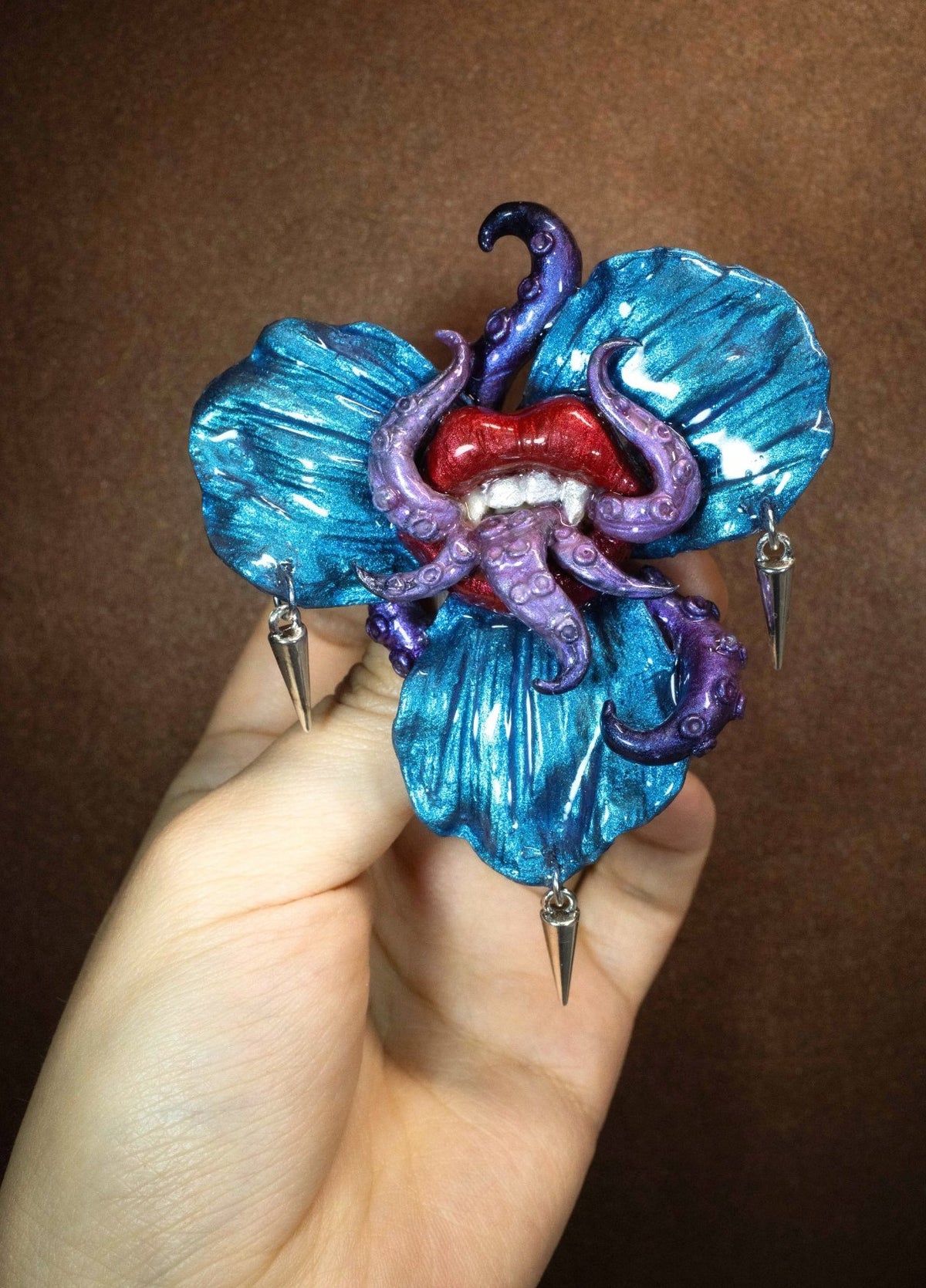 Cthulhu Flower Lips Tentacle Spike Pendant