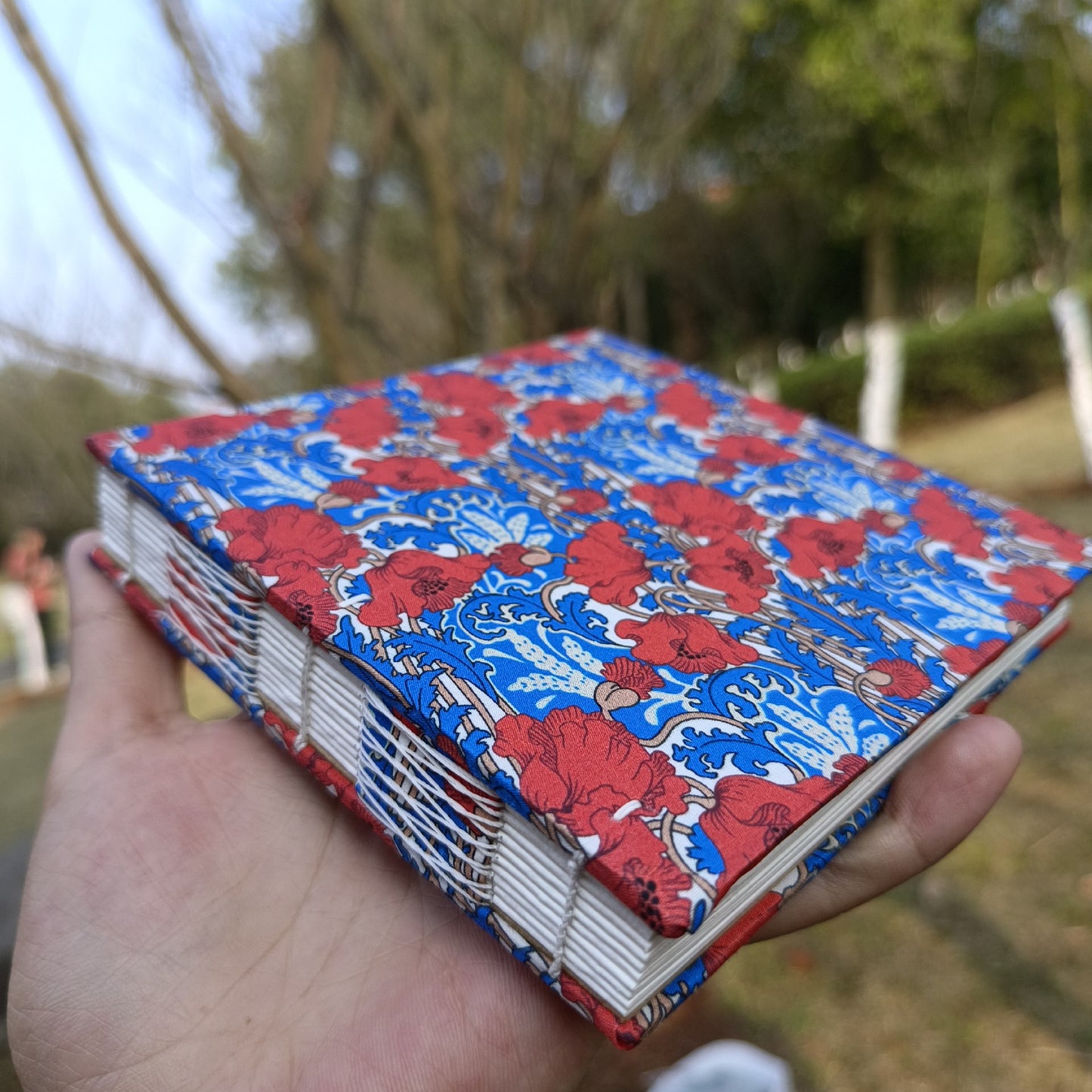 Custom Handmade Watercolor Sketchbook with Coptic Stitch Binding and 300gsm Semi-Cotton Paper