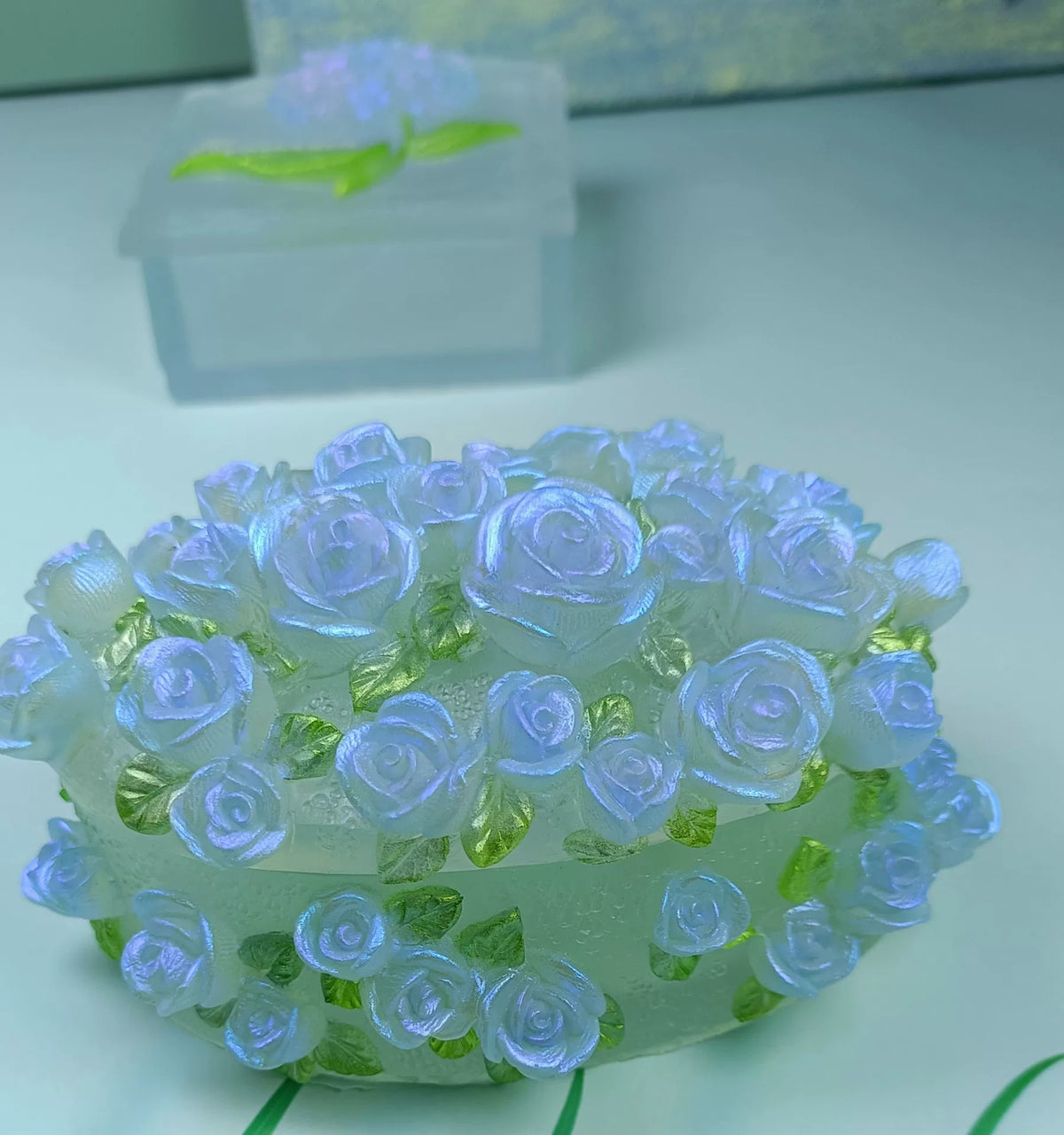 真珠光沢のバラの樹脂製ジュエリーボックス