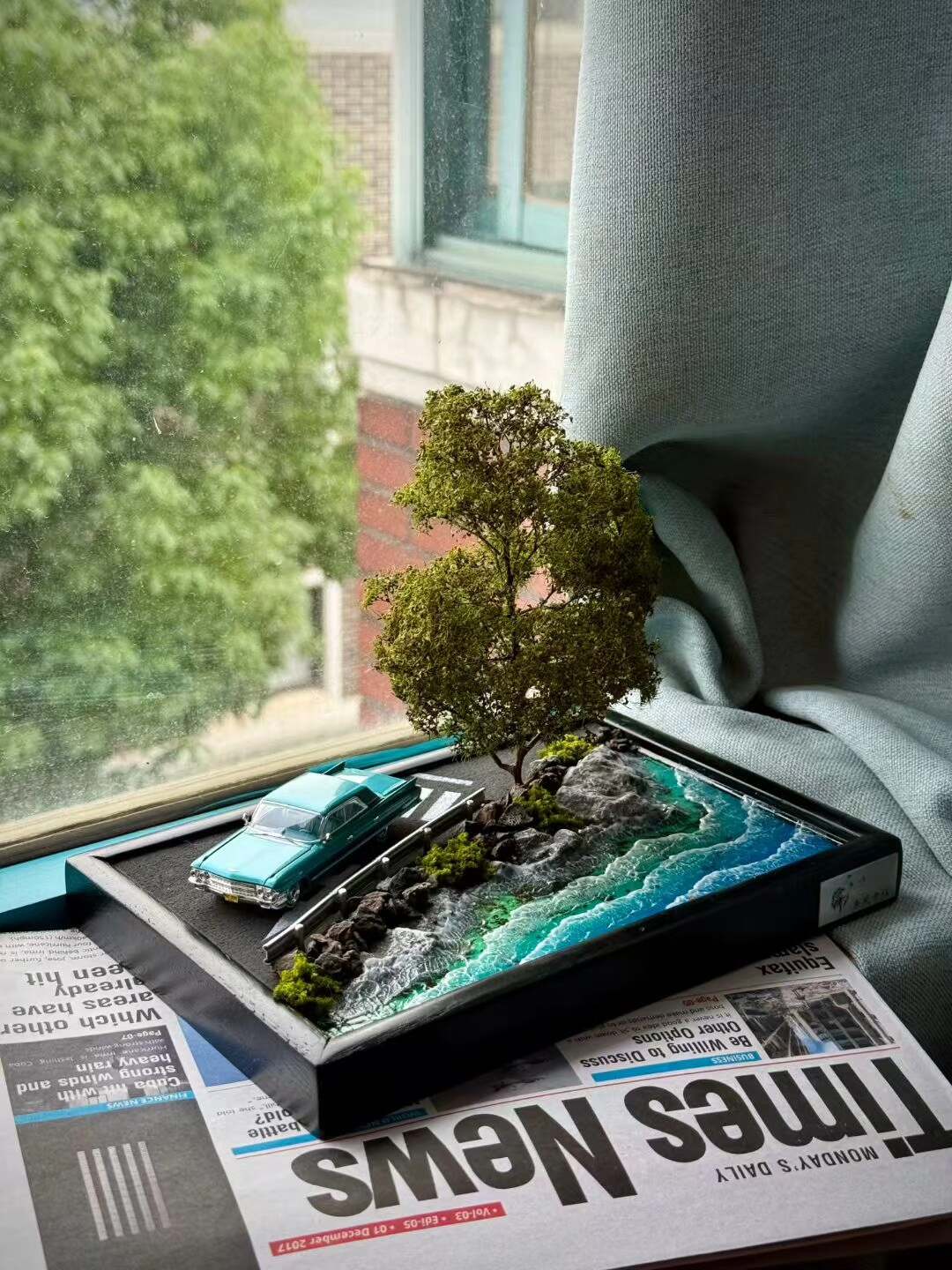 Handcrafted Coastal Road Diorama Model 22 cm
