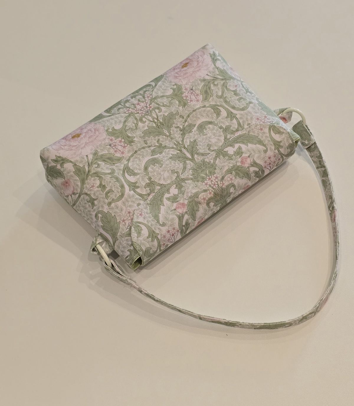 Morris Style Floral Handbag Phone Pouch