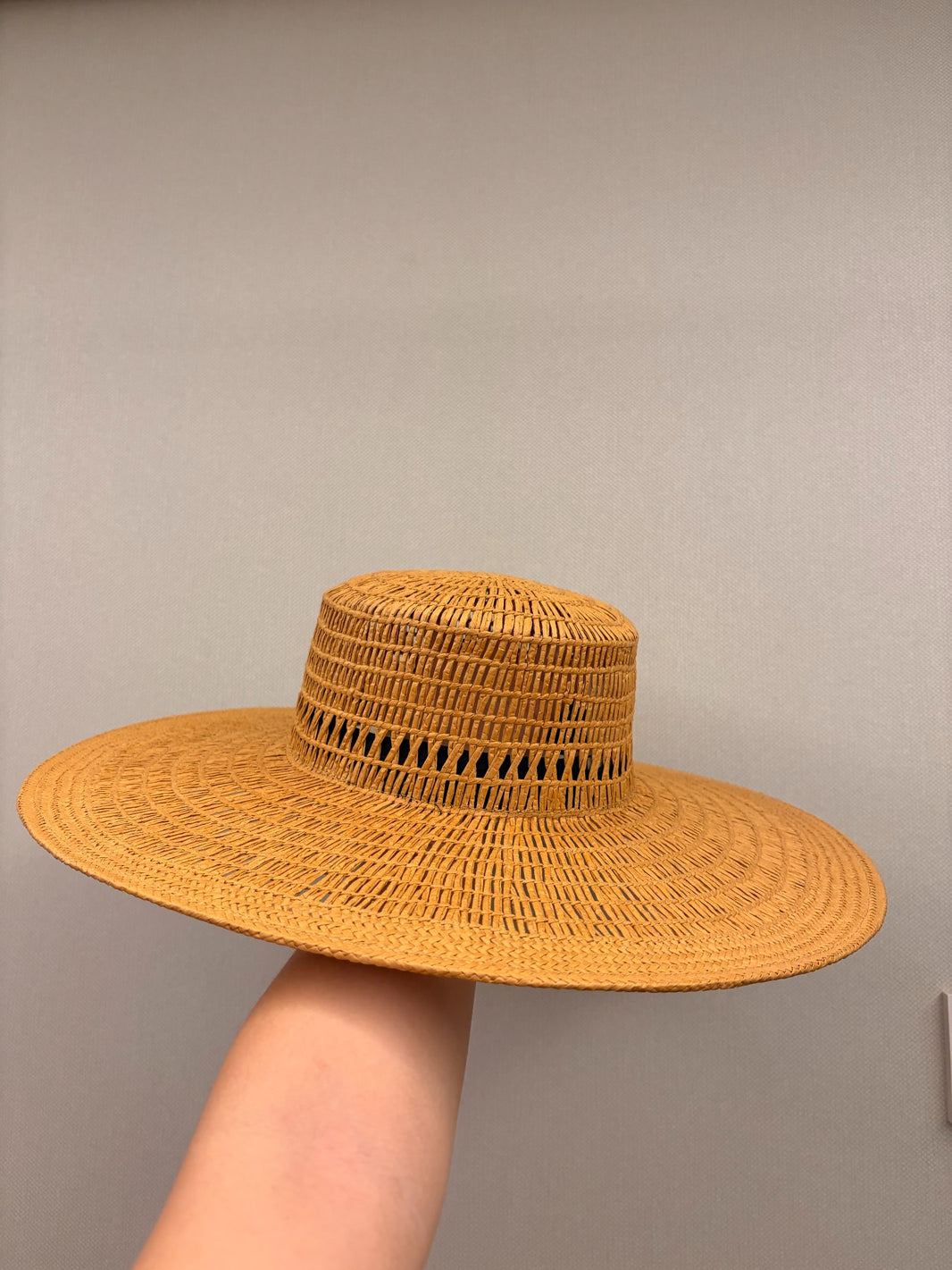 1064601785646 - Image 1