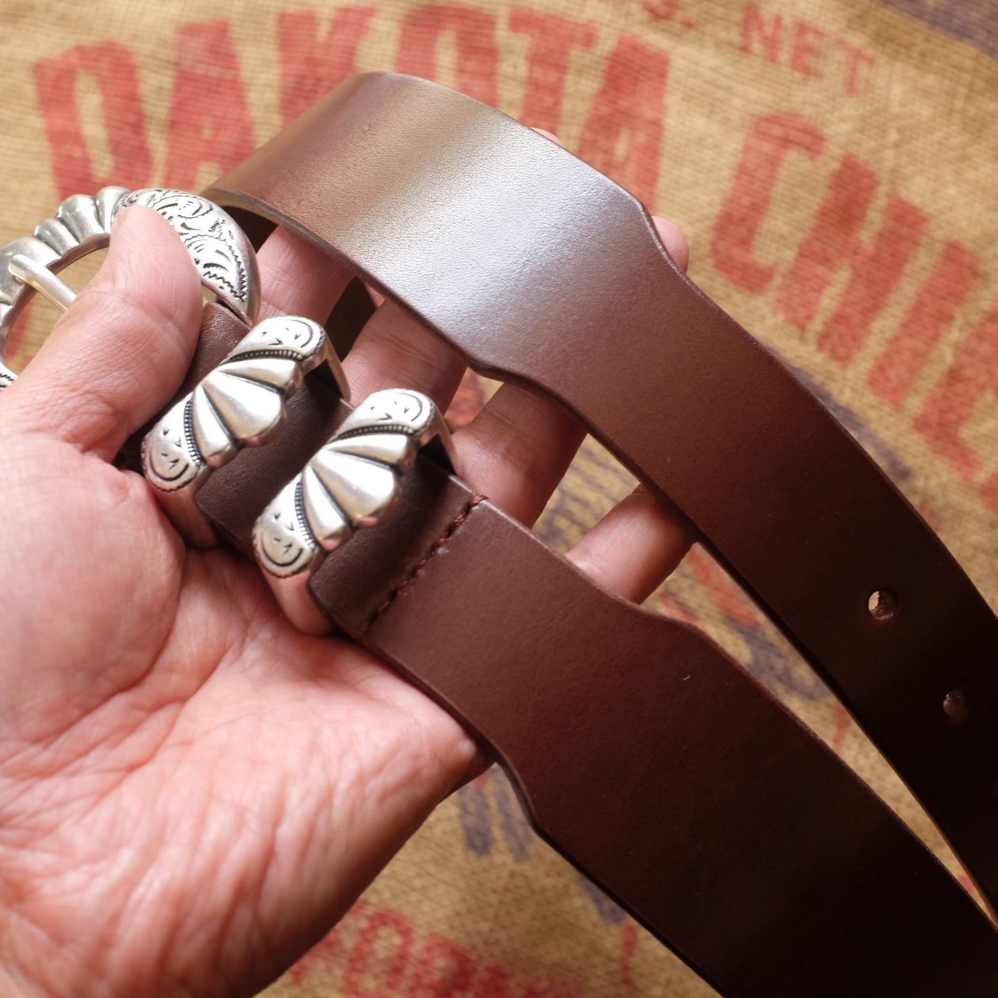 Full-Grain Leather Belt with Oyster Shell Silver Buckle