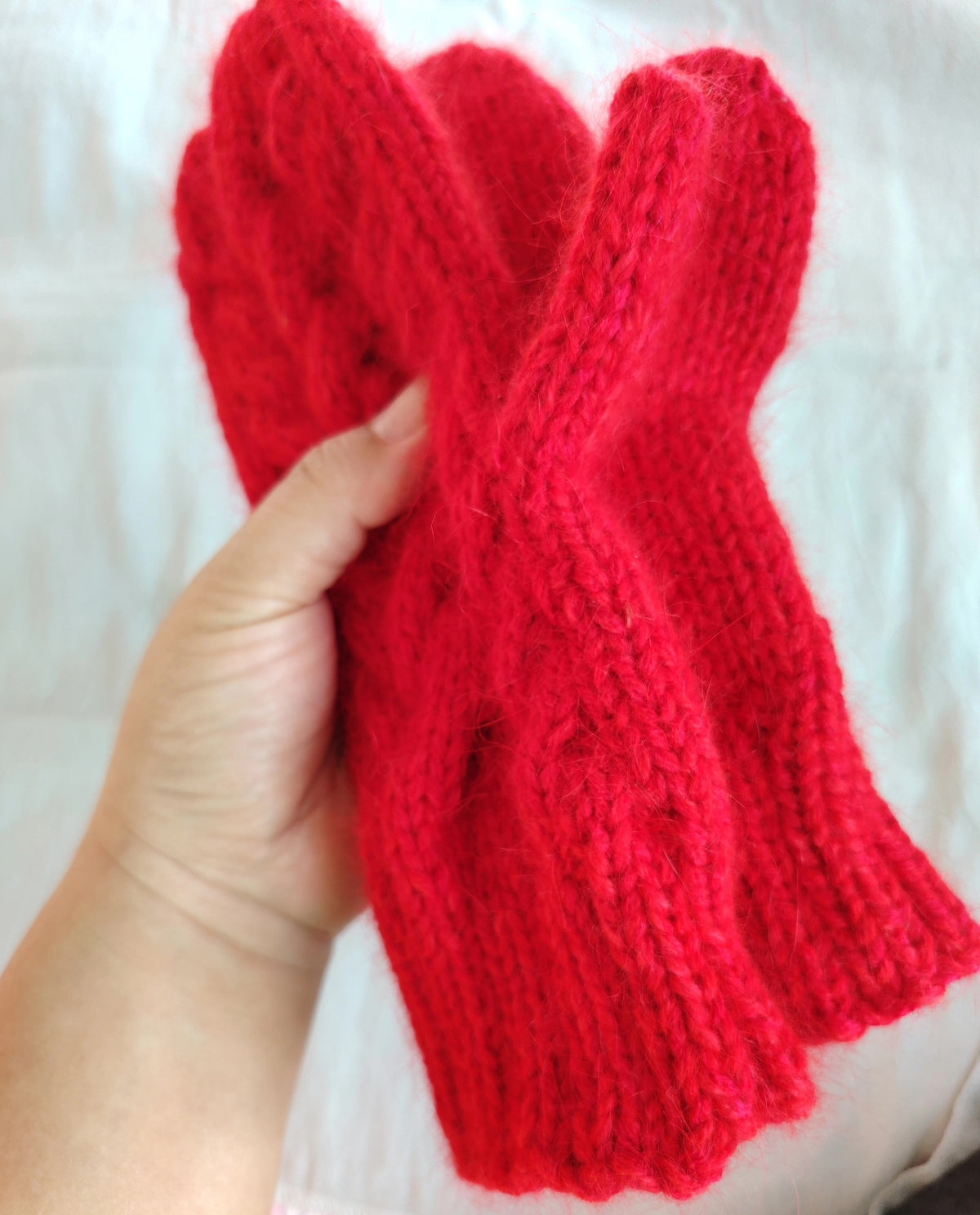 Mitones tejidos a mano de lana, cashmere y mohair con trenzas