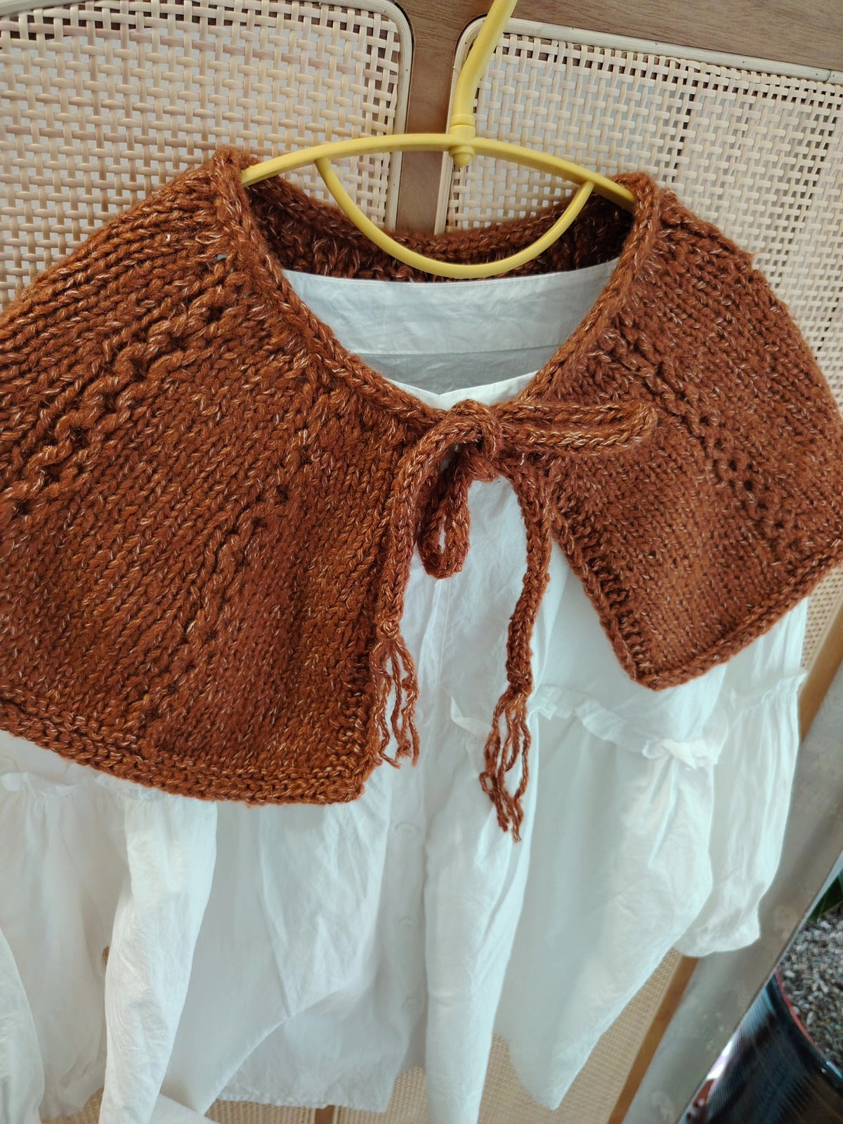 Handgestricktes Kaschmir-Baumwoll-Schultertuch