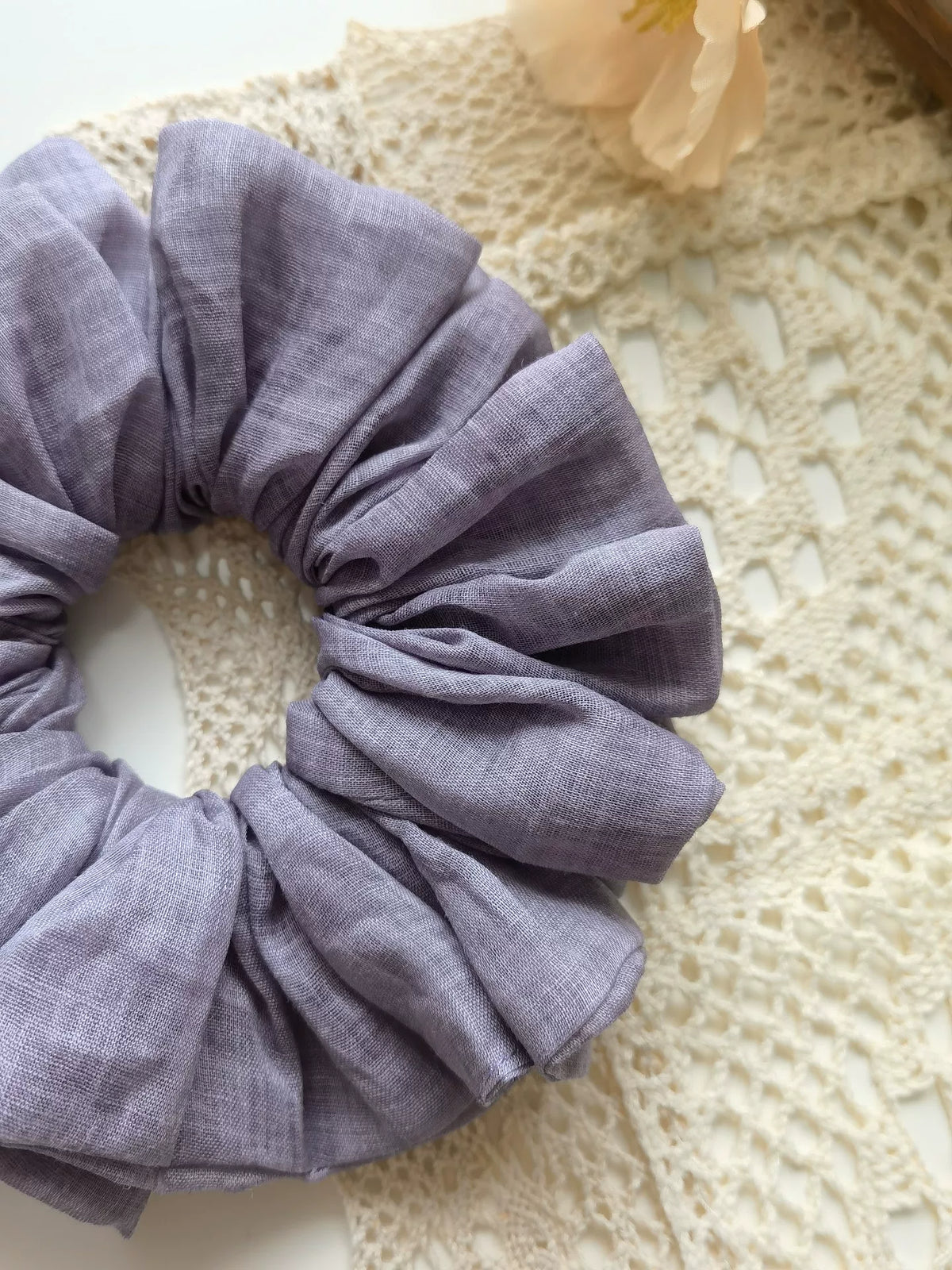 Lila 100-Count Ramie-Haarschrunchie
