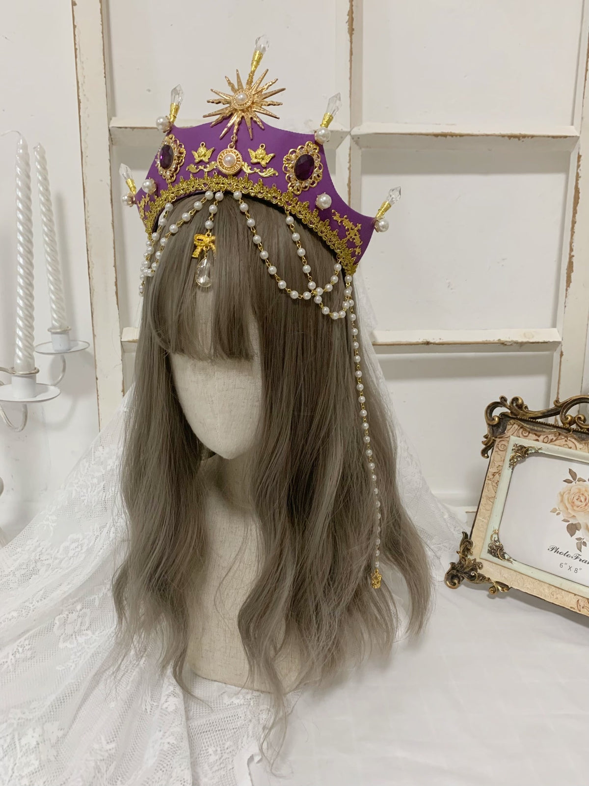 Koninksppaarse Lolita Tudor Kroon Hoofdtoon