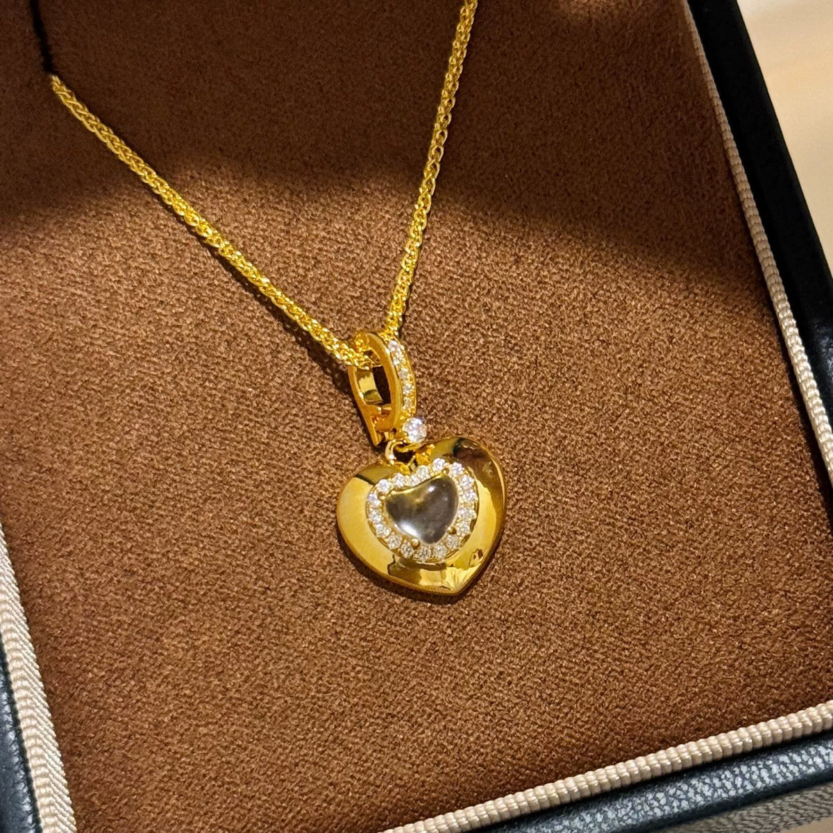 Collar con colgante de corazón bañado en oro S925