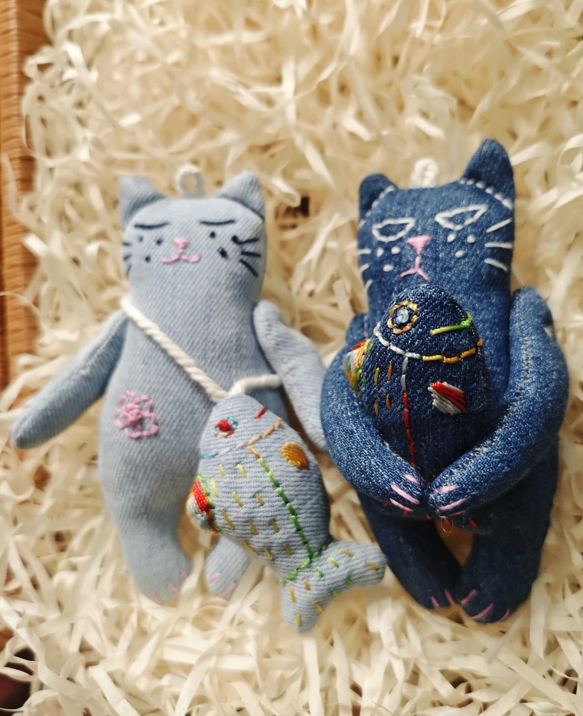 Handgefertigte Denim-Katze-Stofffigur