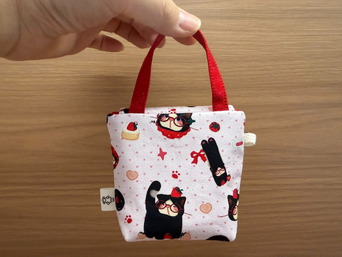 Estuche de tela con estampado de gato para auriculares y llaves