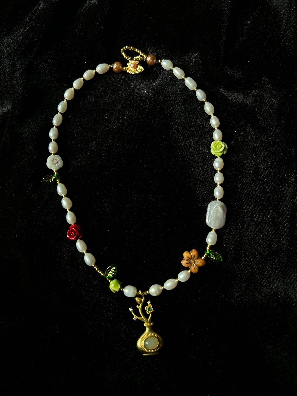 Natural Freshwater Baroque Pearl Necklace