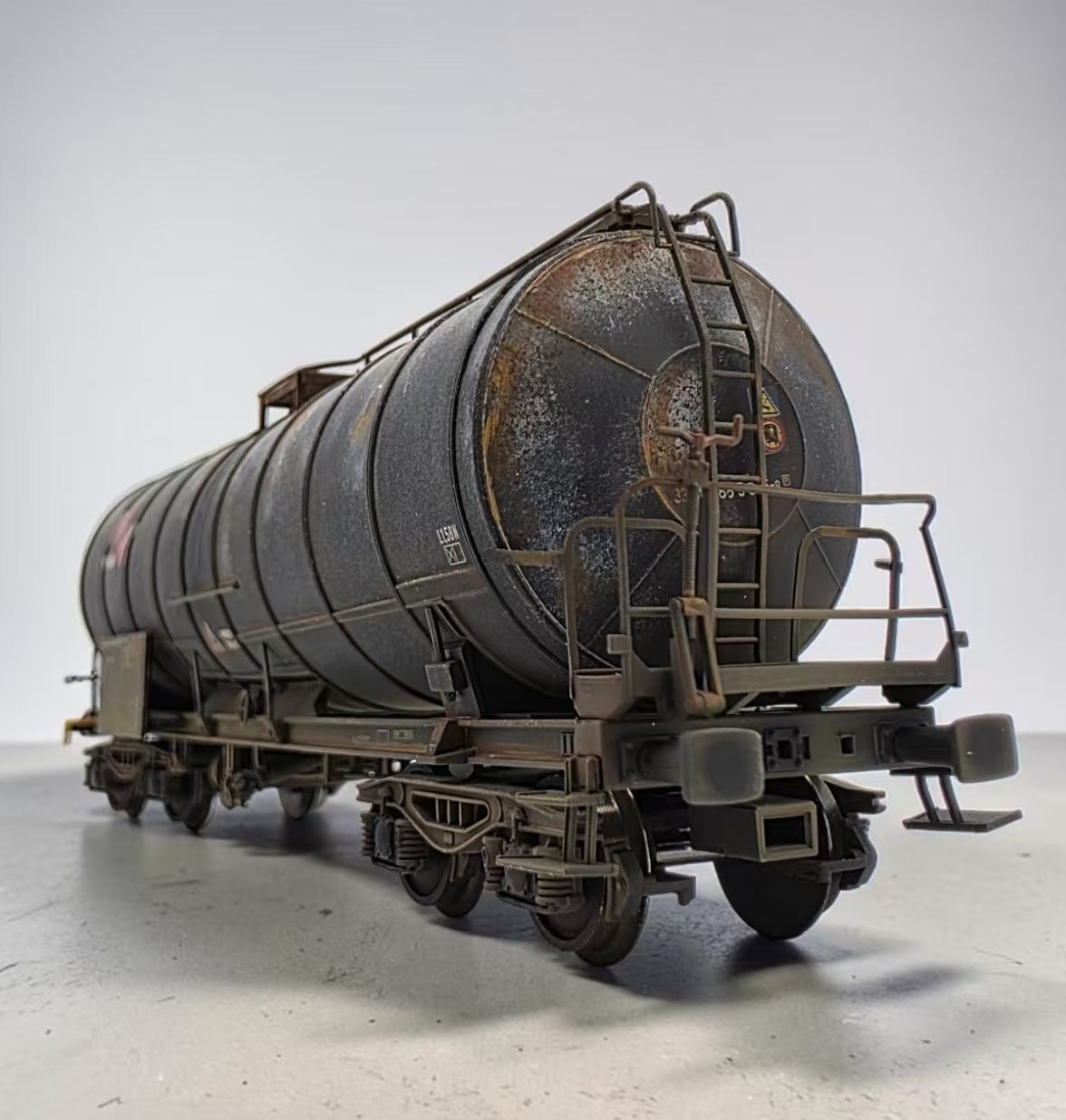 Weathering Tank Car Scale Model