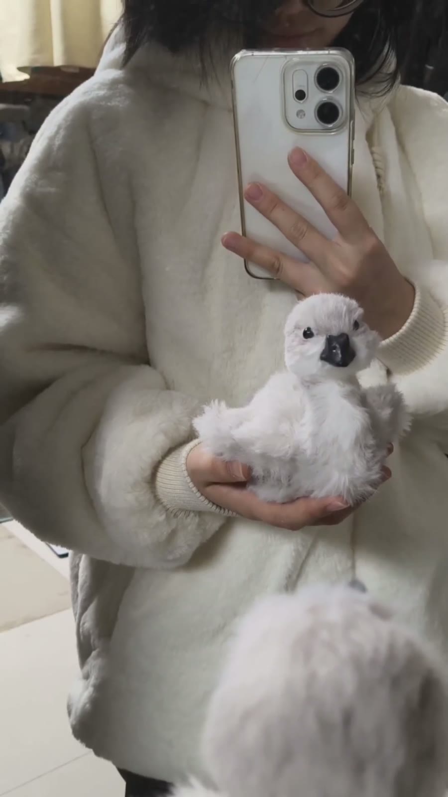 Handgakte Chenille Baby Zwaan Figuur
