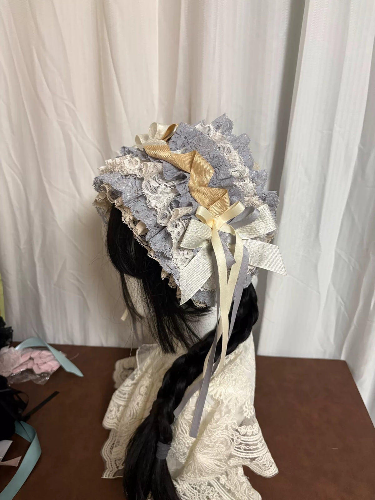 Copricapo in pizzo a volant stile Lolita