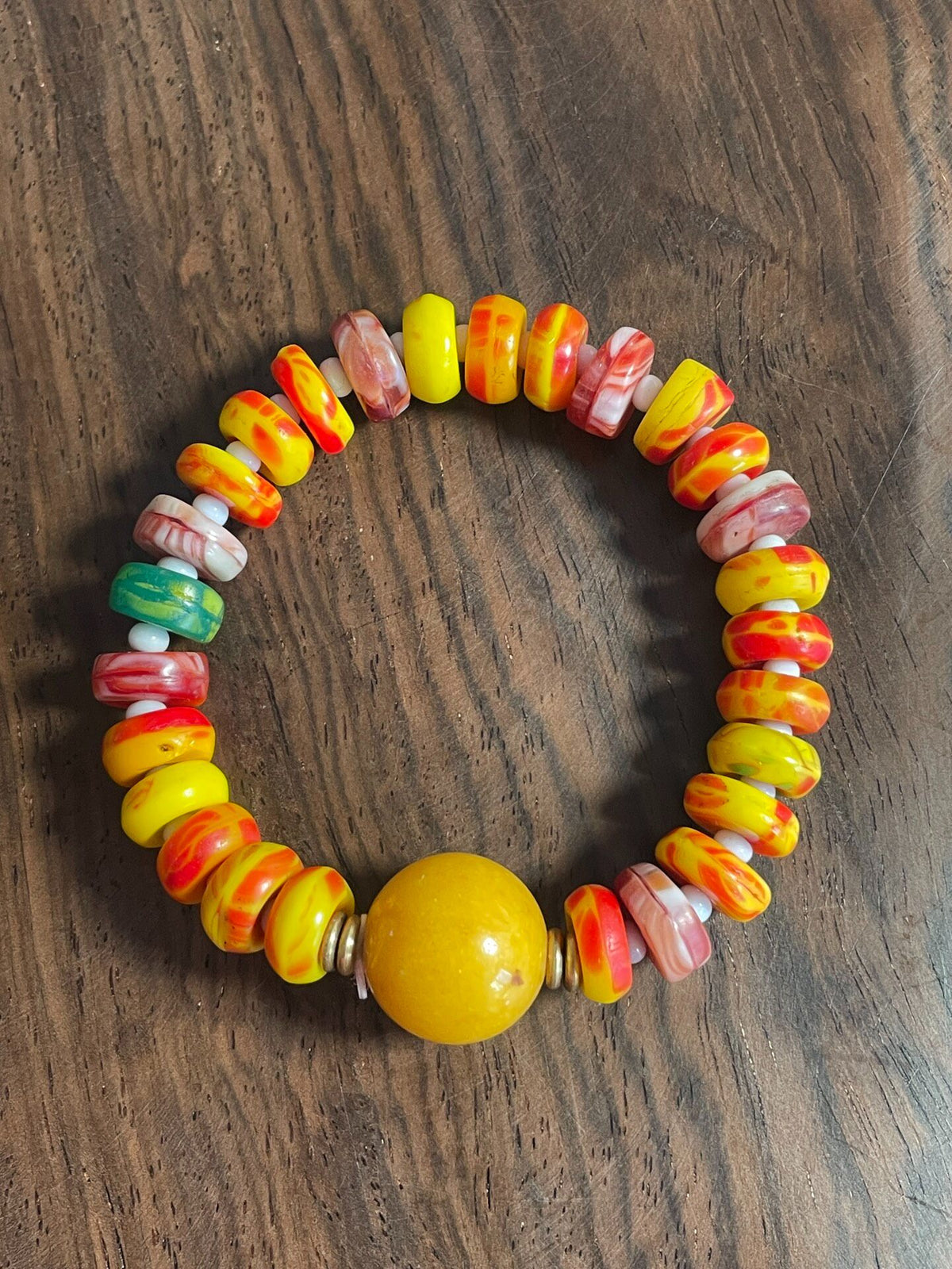 Pulsera de cuentas de cristal amarillo vintage