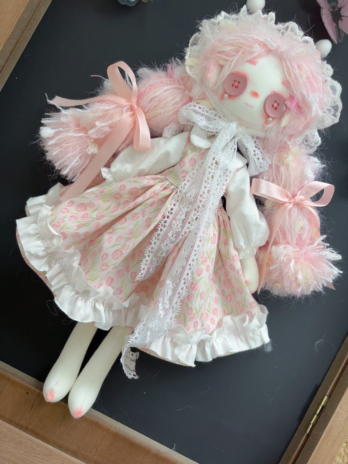 Boneca Artística de Pano Rosa Artesanal 30 cm