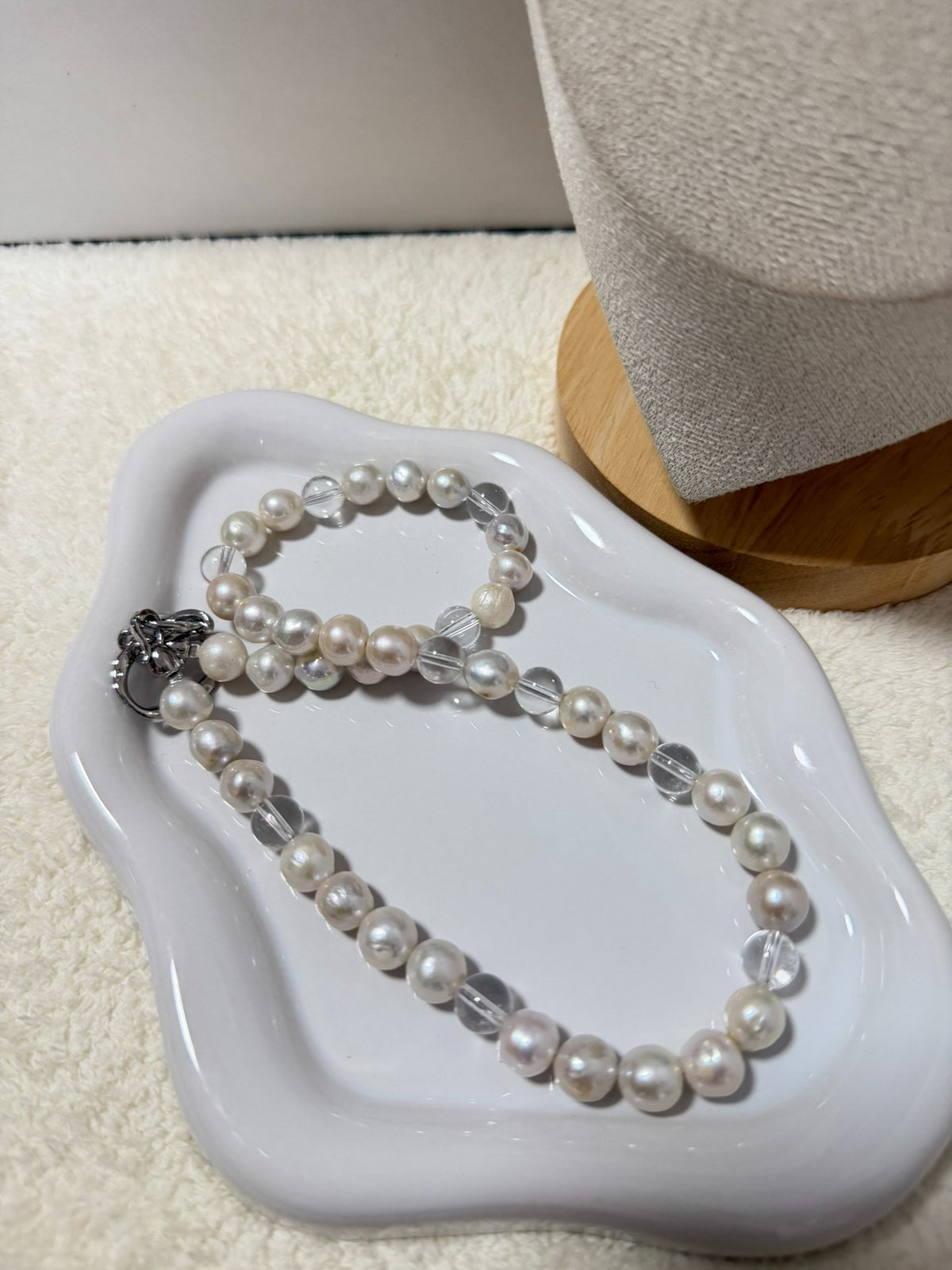 Collier de perles d'eau douce et cristal transparent