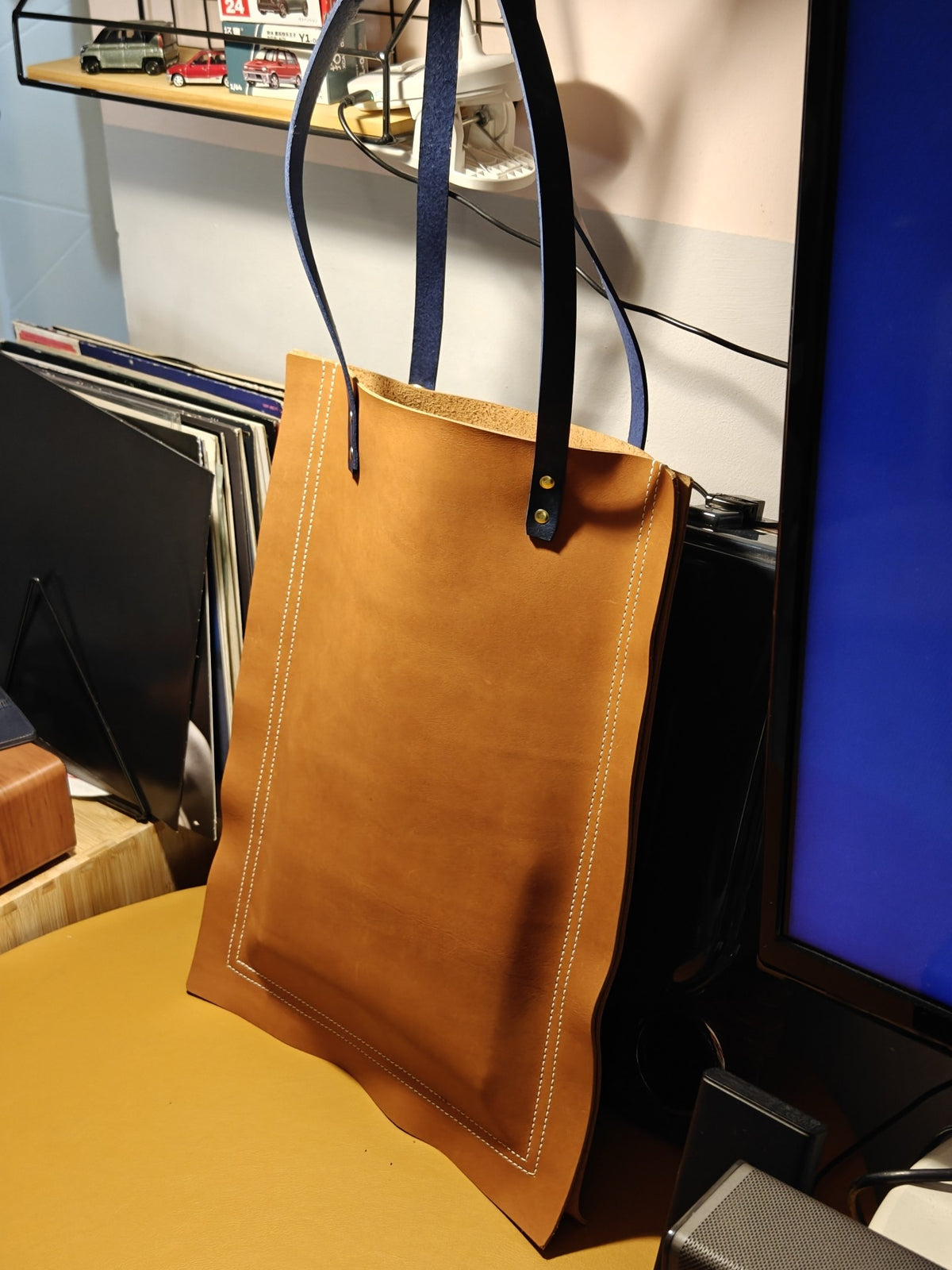 Saco Tote em Pele de Vaca Feito à Mão