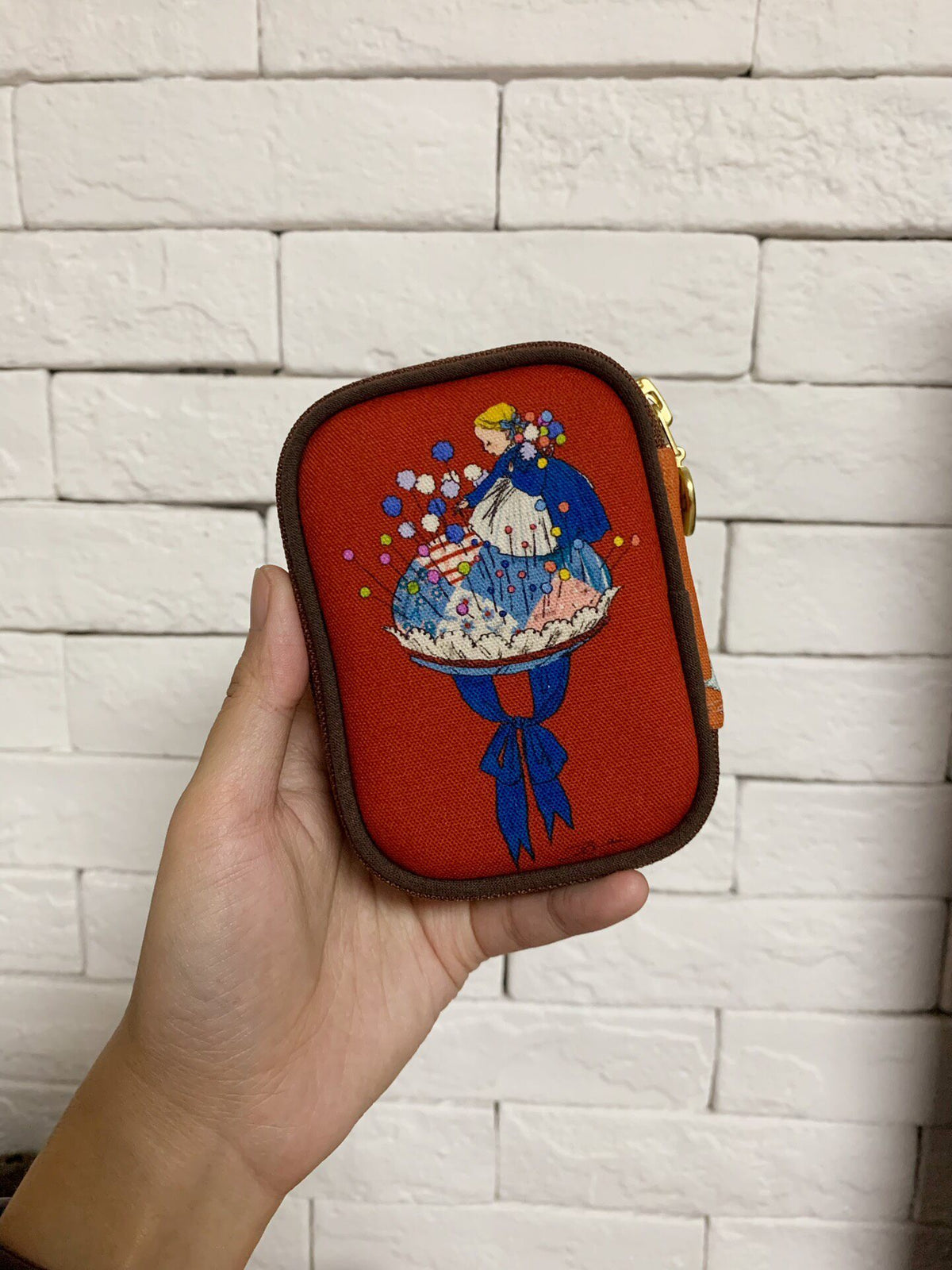 Oxford Cloth Zippered Pouch with Woven Illustrations