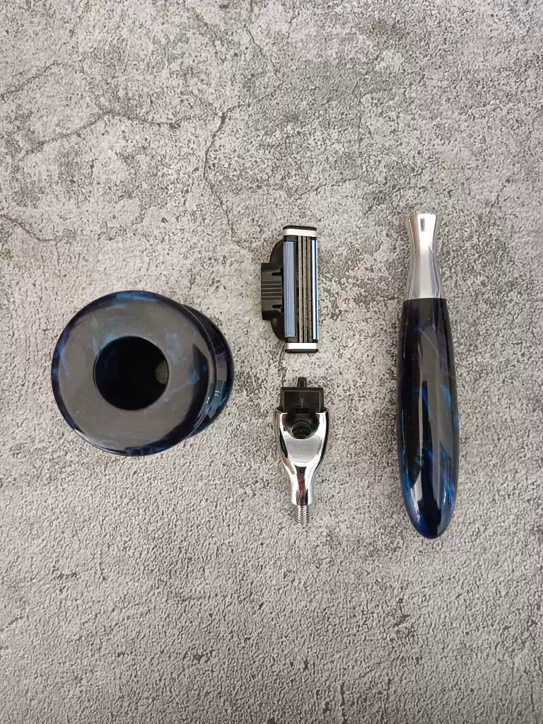 Manual Razor with Three Blade Cartridge