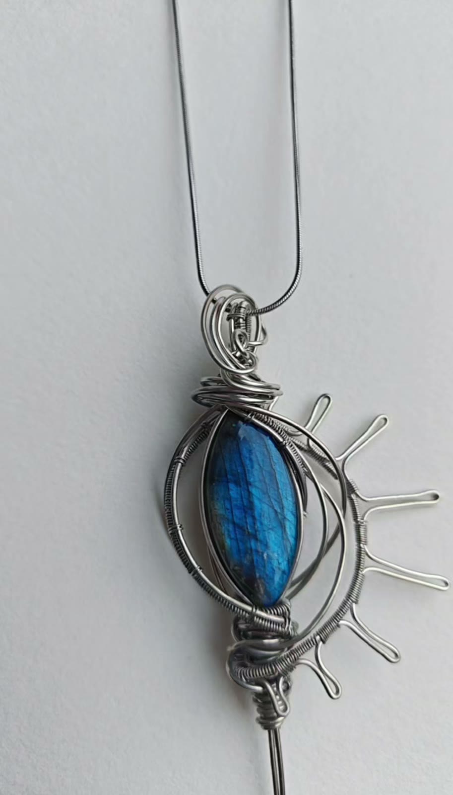 Labradoriet Wire Wrapped Hanger Ketting