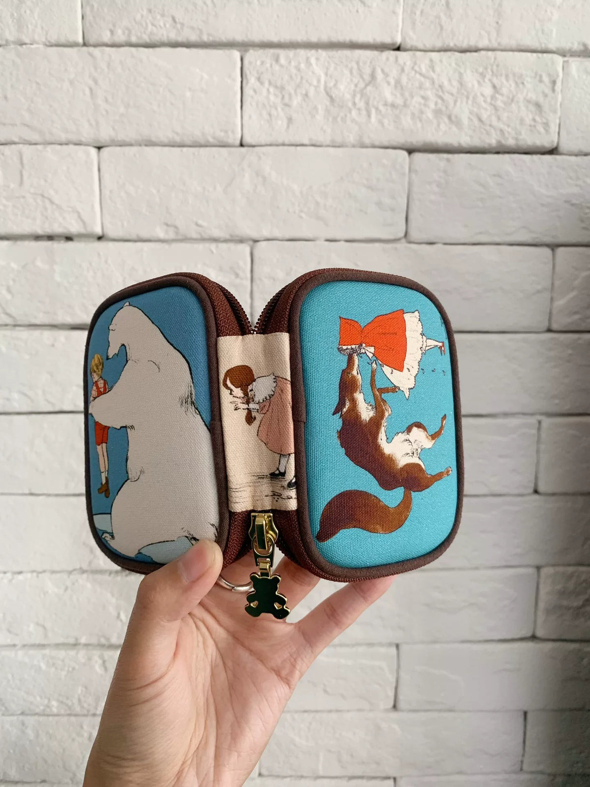Oxford Fabric Fox Print Clamshell Pouch
