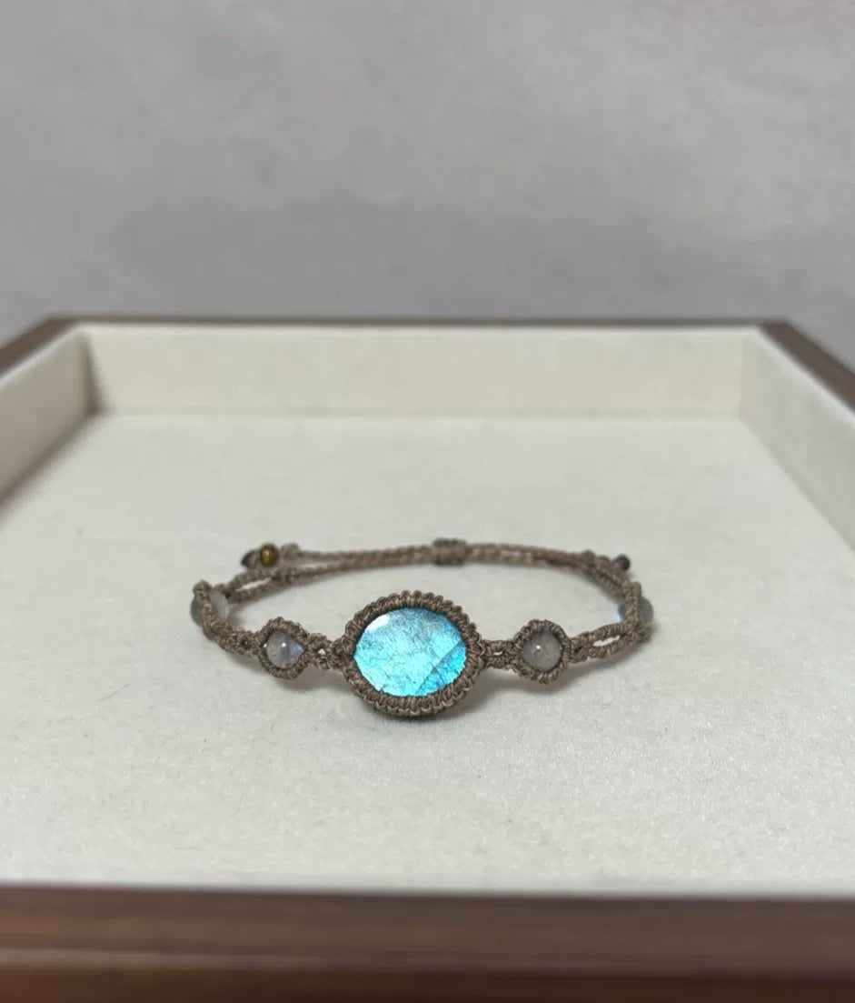 Handgewoven Labradoriet en Maansteen Armband