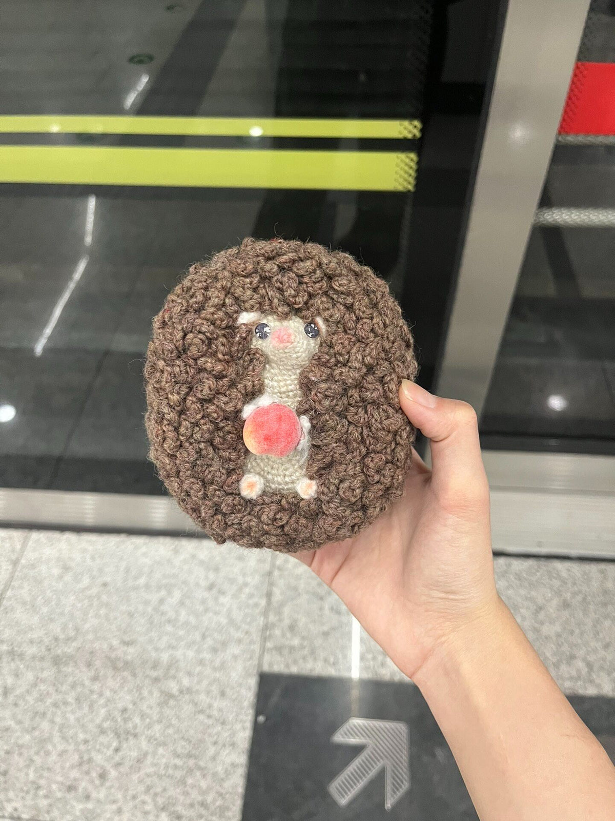 かぎ針編みハリネズミのぬいぐるみ 毛糸のオーナメント