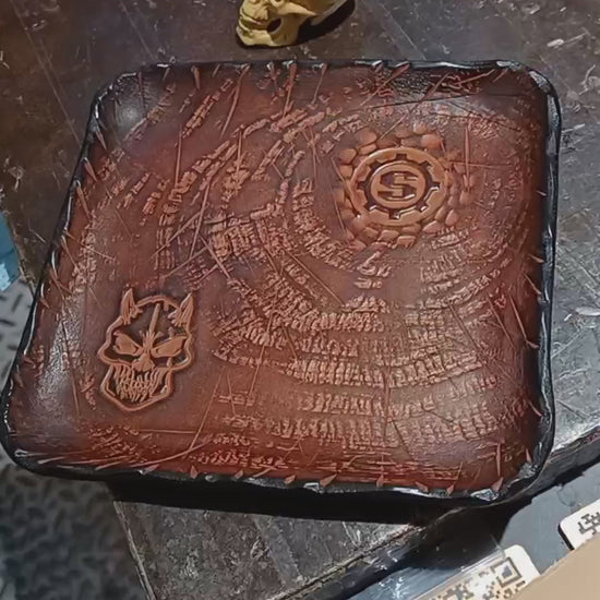 15cm Hand-Carved Cowhide Desktop Tray with Embossed Designs