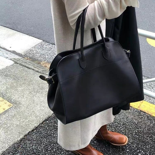 Sac Cabas Élégance Noire – Grand Format Chic et Polyvalent - QubziSac Cabas Élégance Noire – Grand Format Chic et PolyvalentQubziSac Cabas Élégance Noire – Grand Format Chic et Polyvalent